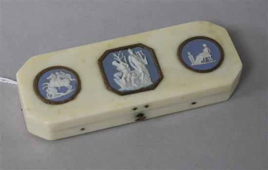 A George III ivory toothpick case, the cover inset with three gold framed Wedgwood jasper plaques, 9cm
